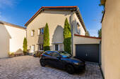 Ansicht Hinterhaus + Garage - Mehrfamilienhaus, Wohnhaus mit 304,00 m² in Ginsheim-Gustavsburg zum Kaufen