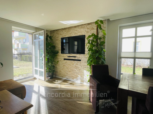 Wohn-/Essbereich - Ruhig gelegene 3-Raum-Wohnung mit Terrasse & TG-Stellplatz