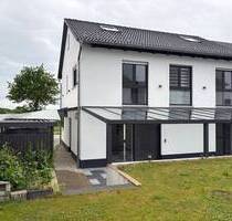 Sofort beziehbares, top ausgestattetes, Einfamilienhaus mit Terrasse u. Carport - Crailsheim