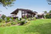 Hausansicht Garten - Einfamilienhaus mit 181,00 m² in Böblingen zum Kaufen