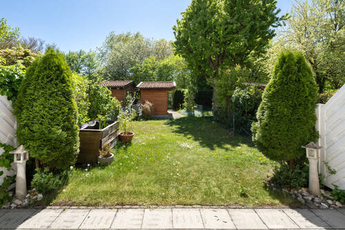 Gartenidylle mit Privatsphäre - 5 Zimmer Reihenmittelhaus in Aschheim