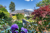 Blick vom Garten - 5 Zimmer Bungalow zum Kaufen in Heusenstamm / Rembrücken