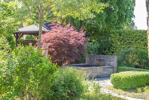 Blick in den Garten - 5 Zimmer Bungalow in Heusenstamm / Rembrücken