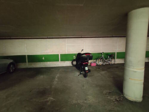 Tiefgaragenstellplatz - 