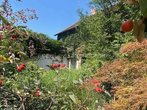 Garten - 7 Zimmer Mehrfamilienhaus, Wohnhaus zum Kaufen in Alteglofsheim