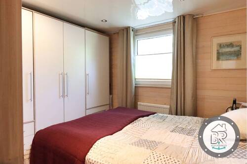 Gemütliches Schlafzimmer mit optimaler Raumnutzung - 