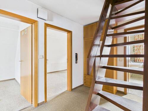 Treppenaufgang zum Gästezimmer und Bühne - 