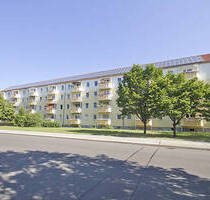 In der Herrichtung! Große 3-Raumwohnung mit Balkon... - Halle (Saale) Südstadt