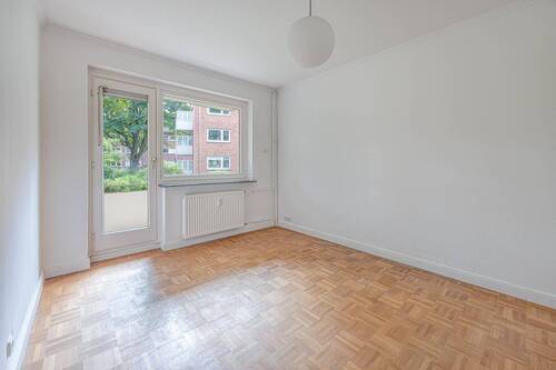 Schlafbereich 1 mit Balkonzugang - 