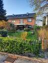 Gartenansicht im Frühling - 