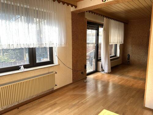 Wohn-/Esszimmer EG - 