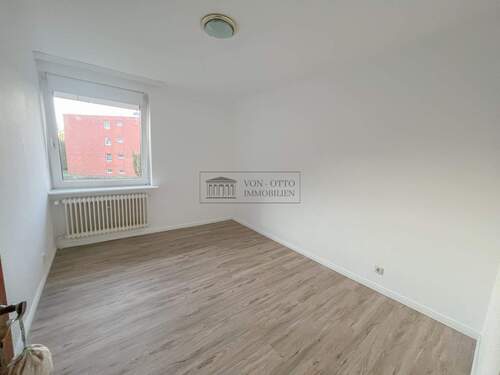 Schlafzimmer - 3 Zimmer Etagenwohnung zum Kaufen in Buxtehude