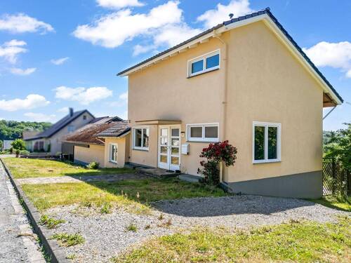 Hausansicht - 6 Zimmer Einfamilienhaus zum Kaufen in Horn-Bad Meinberg