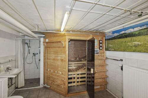 Wellnessbereich - Reihenmittelhaus mit 120,00 m&sup2; in Bremen zum Kaufen