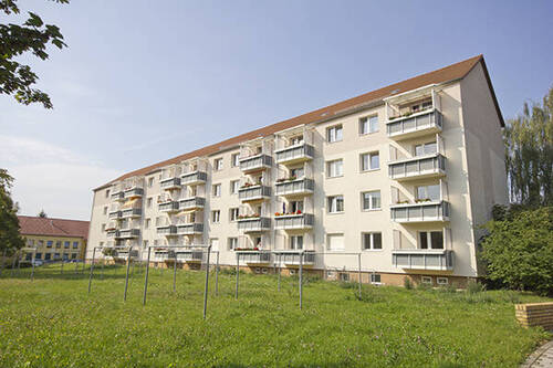Hausansicht - In der Herrichtung! 3-Zimmerwohnung in schöner Wohnlage...