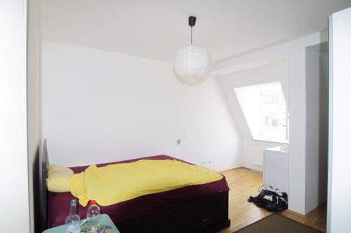 Schlafen - 2 Zimmer Etagenwohnung in München