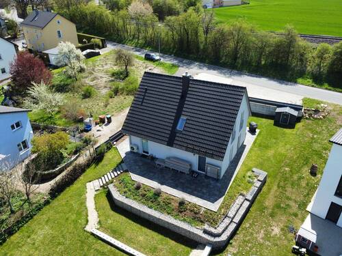 Außenansicht - 4 Zimmer Einfamilienhaus zum Kaufen in Sulzbach-Rosenberg