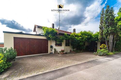 Außenansicht - Großzügiges Wohnhaus mit zwei Einliegerwohnungen und Weitblick in guter Lage von Neckarwestheim