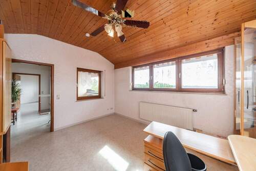 Zimmer HW oben - 