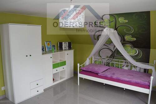 Kinderzimmer DG - 