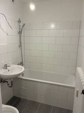 Badezimmer - 3 Zimmer Etagenwohnung in Itzehoe