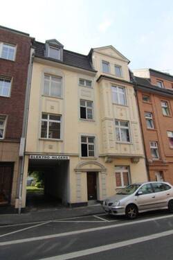 Hausansicht - 2 Zimmer Etagenwohnung zur Miete in Neuss