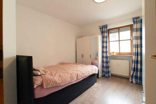 Schlafzimmer - Etagenwohnung mit 62,00 m² in Wettstetten zur Miete