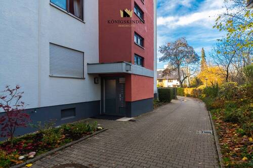 Außenansicht - Modernes Wohnen mit Komfort - 4,5-Zimmer-Wohnung in zentraler Lage von Gerlingen