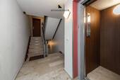 Aufzug - 4 Zimmer Etagenwohnung in Gerlingen
