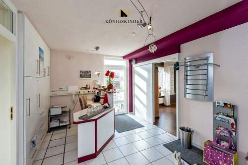 Empfang - 3 Zimmer Etagenwohnung zum Kaufen in Weilheim an der Teck