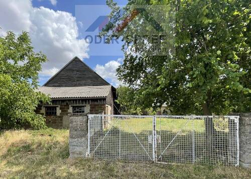 Grundstück mit Scheune - 