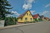 Hausfront - 6 Zimmer Einfamilienhaus in Arnstadt