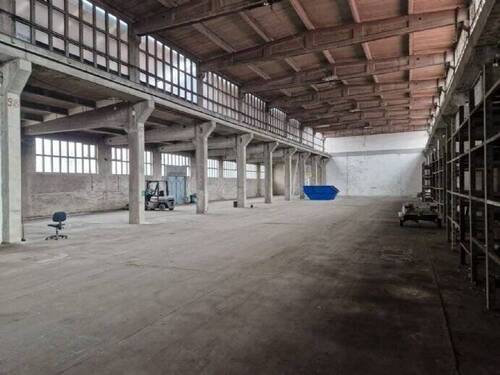Industriehalle - Gewerbehalle für Ihre Geschäftszwecke + Büro