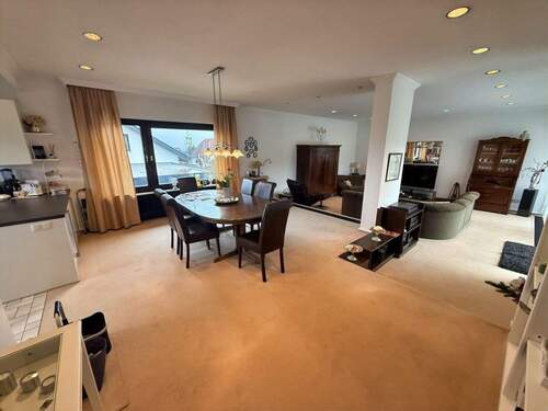 Wohn- und Essbereich - 