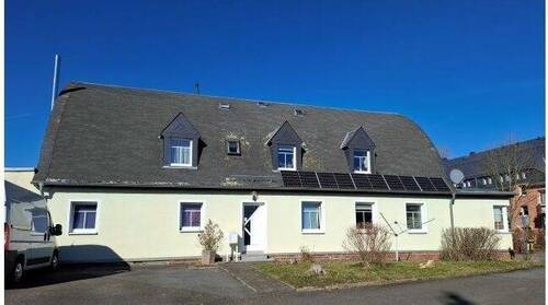 Hauseingangsseite - 9 Zimmer Mehrfamilienhaus, Wohnhaus zum Kaufen in Chemnitz