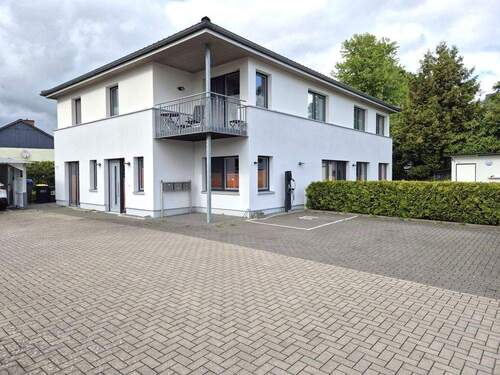 Bild 2 - 5 Zimmer Etagenwohnung zur Miete in Friedrichsholm