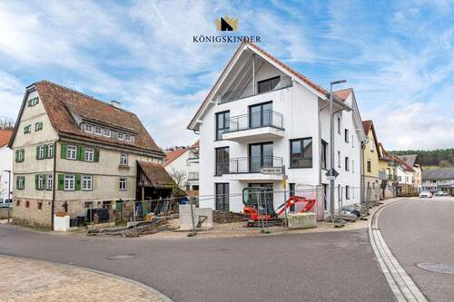 Aussen_3 - 4 Zimmer Etagenwohnung in Weissach