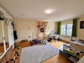 Kinderzimmer - Etagenwohnung mit 160,00 m&sup2; in Gottmadingen zur Miete