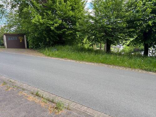 Straßenansicht - Grundstück in Detmold / Berlebeck