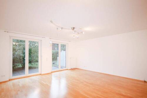 Wohnzimmer - 5 Zimmer Doppelhaushälfte zur Miete in Düsseldorf