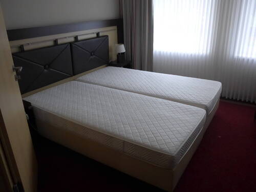 P1090232.JPG - 7 Zimmer Hotel, Pension, Gasthof zum Kaufen in Wehretal