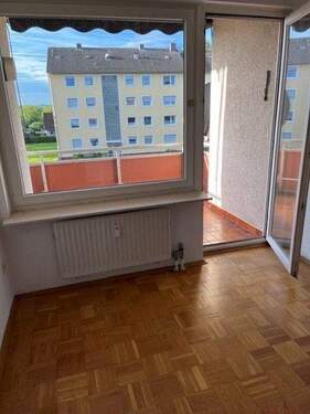 Wohnzimmer - Etagenwohnung mit 61,80 m² in Vellmar zur Miete