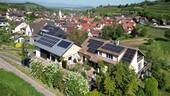 Moderne Energieversorgung mit Luft-Wasser-Wärmepumpe, Photovoltaik und Solarthermie - 1 Zimmer Einfamilienhaus in Vogtsburg i.K. / Bickensohl