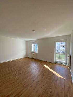 Wohnzimmer (Musterfoto) - 