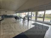 Blick in die Verkaufshalle - Halle in Düren zum Kaufen