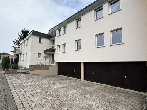 4 Garagen m. Wallbox Anschluss - 1 Zimmer Mehrfamilienhaus, Wohnhaus zum Kaufen in Stuttgart Sommerrain