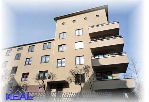 Fassade - IDEAL - Dachgeschoss Wohnung im Syratal