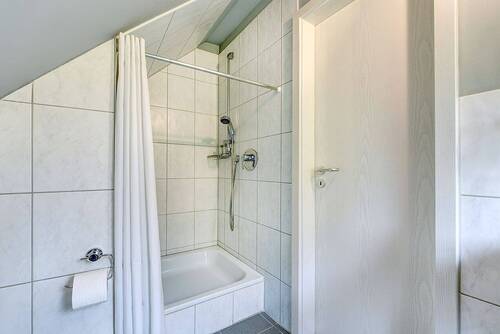 Badezimmer II - 