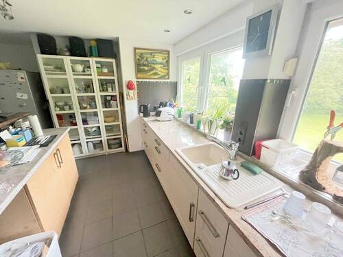 DG - Kochen mit EBK Bild 2 - Mehrfamilienhaus, Wohnhaus mit 235,00 m&sup2; in Esens zum Kaufen