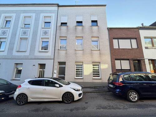 Titelbild - Vollvermietetes 3-Familienhaus in beliebter Lage von Eschweiler mit deutlichem Entwicklungspotential